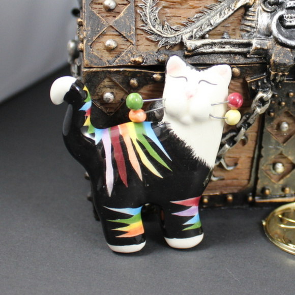 Ceramic Colorful Striped Cat Brooch Black - Picture 1 of 4